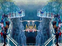 -蓝精灵乐园·世茂精灵之城主题乐园