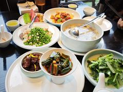 -通安客栈中餐厅·何家小馆