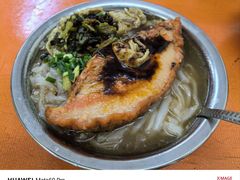 -肥佬良扣肉粉面店(梧州总店)