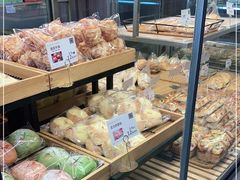 -顶东面包花园·生日蛋糕(世博店)