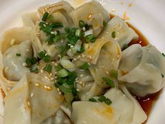 红油荠菜馄饨-弄堂咪道-饭香·面香·馄饨香(钦州北路田尚坊店)