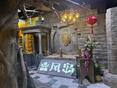 -暴风岛沉浸式体验馆(百联世纪店)