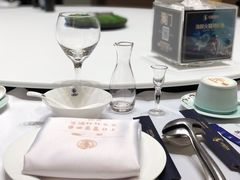 -红鼎豆捞·非遗鲍皇汤火锅(宝丰路店)