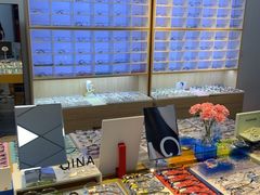 -天空之镜眼镜店蔡司依视路配镜授权零售店(望京颐堤港店)