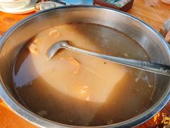 例汤-御霞苑泥烩鸡休闲农庄