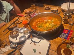 -快活林酸汤鱼鲜品火锅店(甲秀楼店)