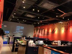 大堂-里岛烤鱼(东港凯虹广场店)