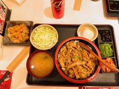 -牛邸·烧肉饭(来福士店)