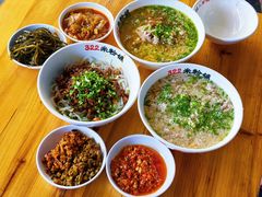 老衡阳碎肉粉-322猪肉米粉铺