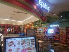 -大食代美食广场(上海中心店)