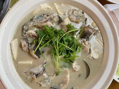 富春鱼头豆腐汤-芦茨金富饭庄·25年老字号·专做稻草鸡