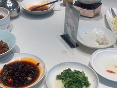 -绿杨春·淮扬宴(庐山路店)