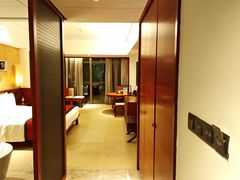 -三亚湾海居铂尔曼度假酒店