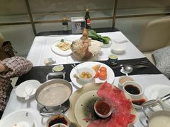 -红鼎豆捞·非遗鲍皇汤火锅(宝丰路店)