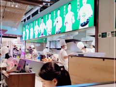 大堂-费大厨辣椒炒肉(高铁吾悦广场店)