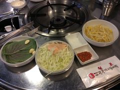 -喜儿家铁网烤章鱼(弘大店)