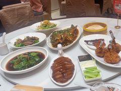 -梅利汴京烤鸭•开封豫菜地标店(铁北街店)