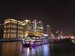 -黄浦江游览十六铺3号码头网红自助餐