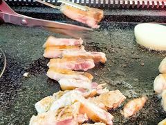 花刀熟成黑五花肉-韩阳王石板烤肉