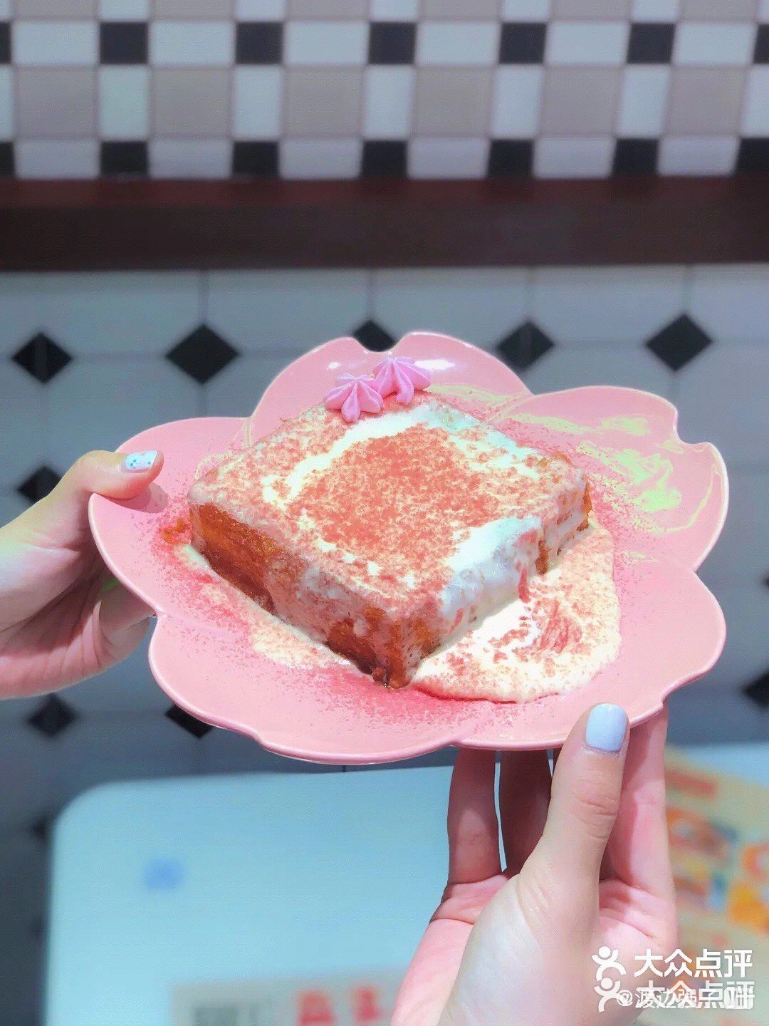 魔都超火茶餐厅，街道口不排队！