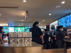 -霸王茶姬(上海恒基名人店)