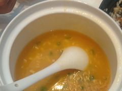 -阿瓦山寨·湘菜现炒·剁椒鱼头王(咸阳总店)