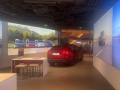 -TESLA 特斯拉(上海太古汇体验店)