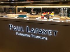 宣传展台-PAUL LAFAYET 法式甜品(港汇广场店)