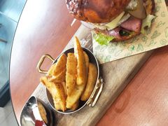 薯角-魏斯理汉堡(西安沣东吾悦店)