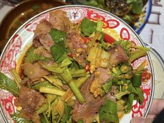 -耙吉吉川味小酒馆(本地人回头店)
