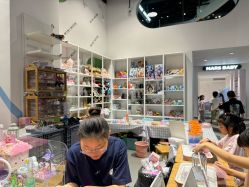 -MINI MARS KIDS CLUB亲子家庭中心(长宁天山店)