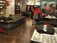 -NIKE KICKS LOUNGE体验店(北京新中关店)
