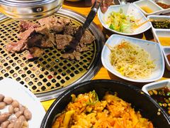 -唯成•韩国炭火烤肉 유성고기