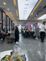 -藤野造型烫染·漂发