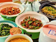 -阿瓦山寨·湘菜现炒·剁椒鱼头王(咸阳总店)