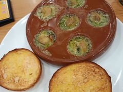 蒜香黄油蜗牛配焦香小面包-萨莉亚意式餐厅(深圳北站店)