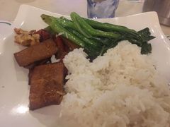 -绿茵阁(体育西分店)