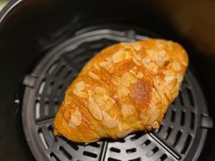 杏仁可颂-gaga(金光华店)
