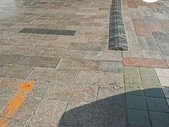 -世纪金源购物中心东区-停车场