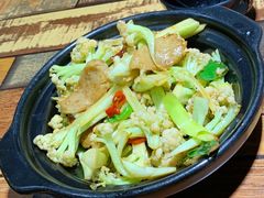 有机菜花炒鱼卷-川渝饭店