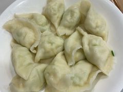 韭菜鸡蛋水饺-东方饺子王(新奥购物中心店)