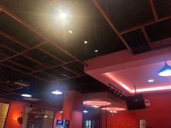 -虾弄弄海派小龙虾·牛羊蝎子火锅