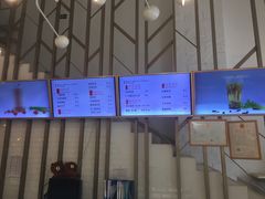 -顶东面包花园·生日蛋糕(世博店)
