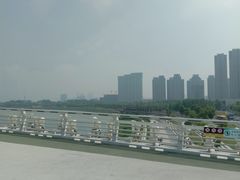 -南京眼步行桥