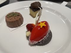 -松咖啡自助餐厅·松北香格里拉