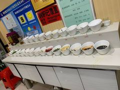 自助调料区-蒙星月涮肚火锅城(宏运家园店)