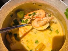 -大头虾越式风味餐厅(光明广场店)