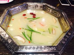 -佬土鹅肠火锅(解放路店)