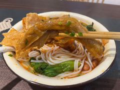 -丽丽三鲜螺蛳粉(田林路店)