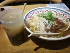 -鑫花溪牛肉米粉(人民广场店)